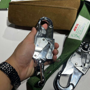 Hình ảnh dây đai Adela ngoài thực tế