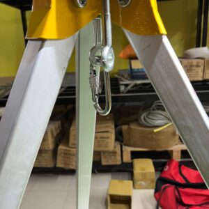 Tời cứu hộ 3 chân giá tốt Adela RT-025