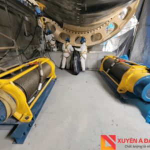 Tời được sử dụng trong nhà máy