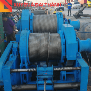 Tời neo thủy lực