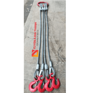 sling cáp thép 4 chân có trang bị móc cẩu chốt ngang