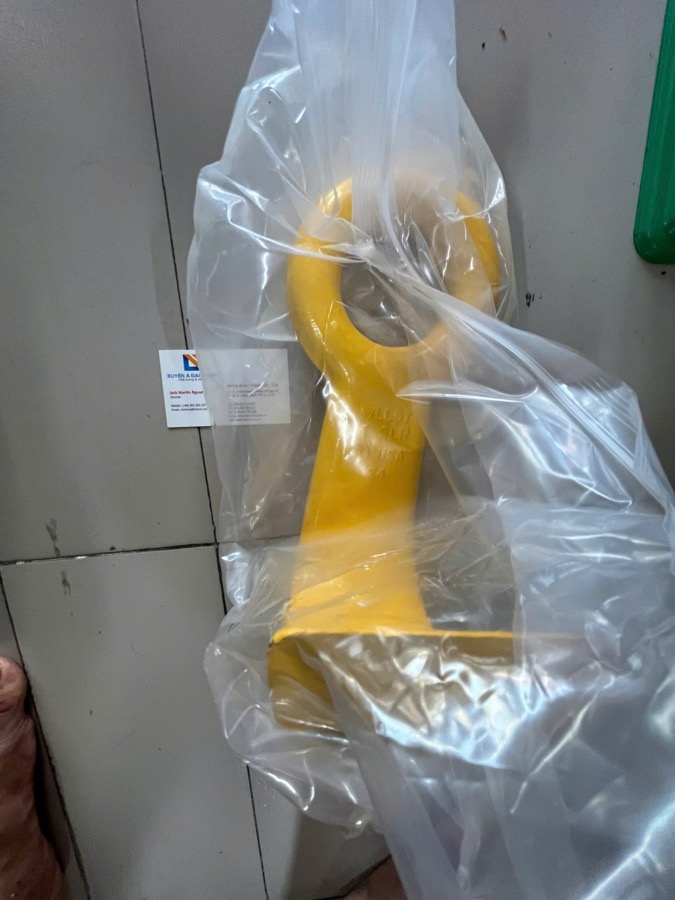 Ngáo cẩu tôn 5 tấn APOLLO màu vàng chính hãng, ảnh nét cao Ngáo cẩu tôn 5 tấn APOLLO màu vàng chính hãng, ảnh nét cao