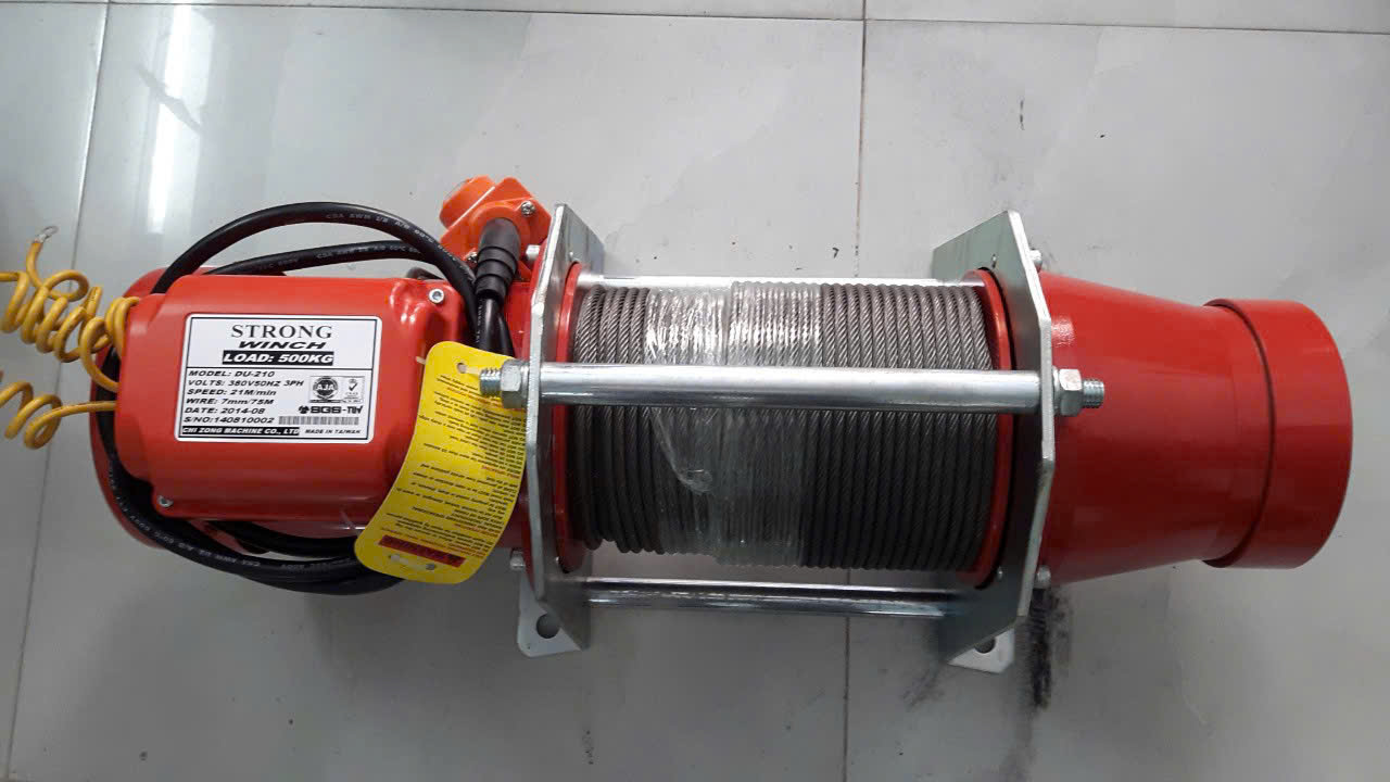 Tời cáp điện 500kg STRONG DUKE DU-210 Đài Loan chụp thực tế tại kho Xuyên Á Đại Thành
